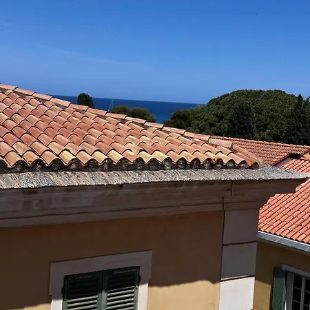 Monolocale Centro Rousse A 100mt Dalla 아파트 LʼÎle-Rousse