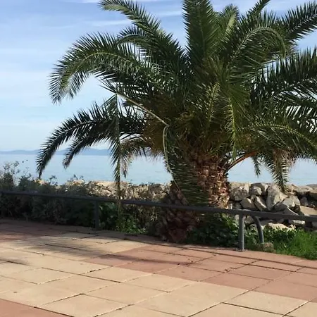 Apartmán Monolocale Centro Rousse A 100mt Dalla LʼÎle-Rousse