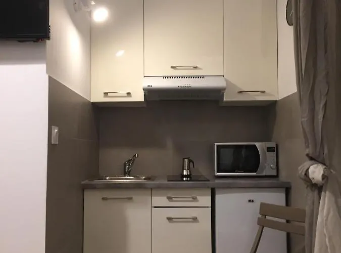 Monolocale Centro Rousse A 100mt Dalla Apartment *